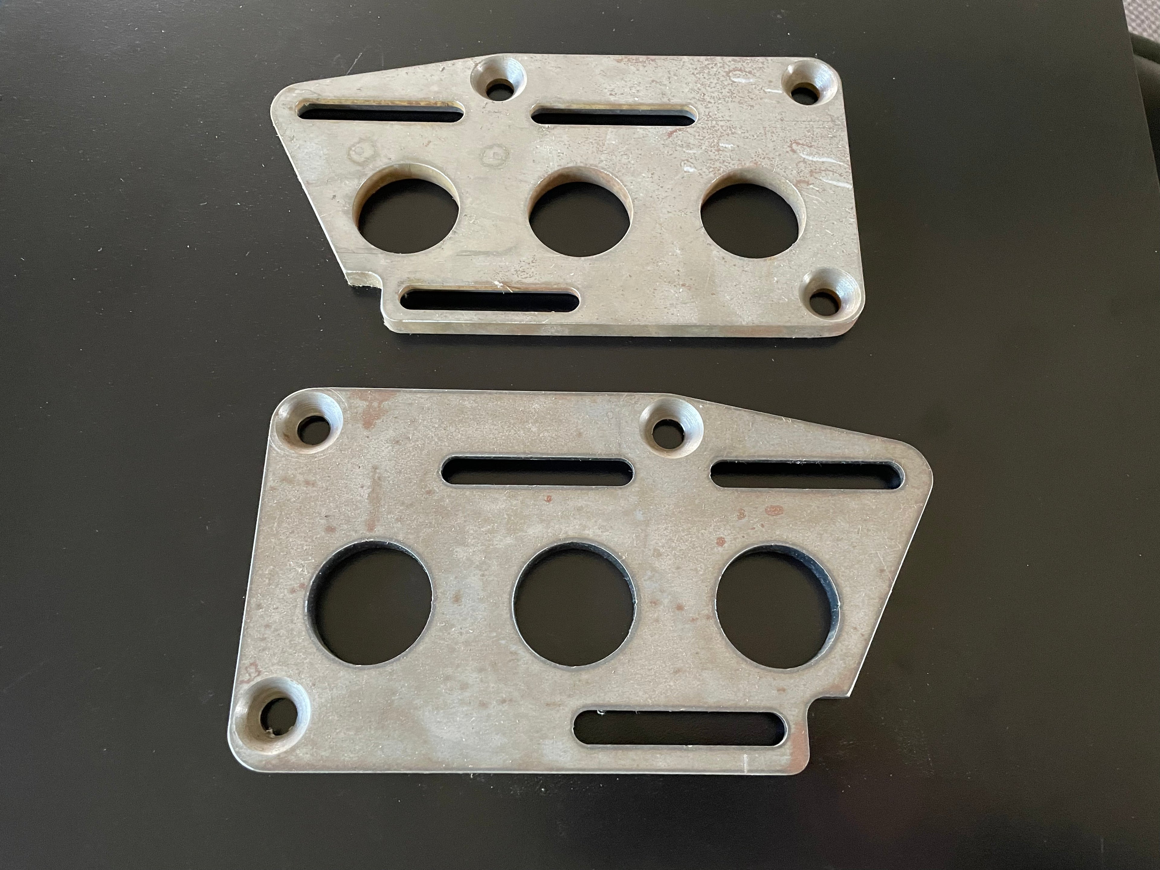 Adjustable LT engine mounts
